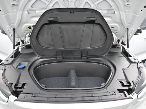 Used 2023 Volvo C40 P8 Recharge Ultimate w/ Protection Package Premier AWD/4WD image 21