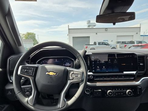 New 2026 Chevrolet Silverado 1500 LT AWD/4WD image 11