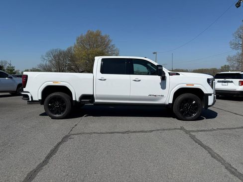 Used 2024 GMC Sierra 2500 AT4 w/ AT4 Premium Plus Package image 8
