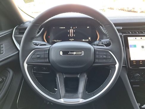 New 2025 Jeep Grand Cherokee Limited w/ Luxury Tech Group II AWD/4WD image 19