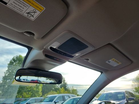 Used 2024 Honda HR-V LX image 30