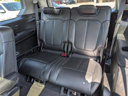 Used 2022 Jeep Grand Cherokee L Limited AWD/4WD image 17