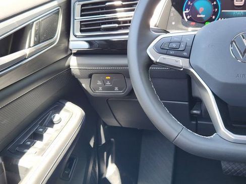 New 2025 Volkswagen Atlas Cross Sport SE AWD/4WD image 19