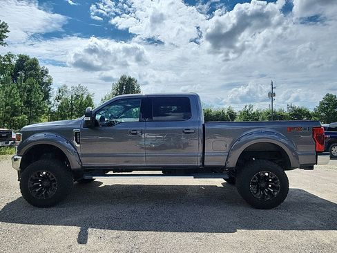 Used 2021 Ford F250 Lariat w/ Lariat Ultimate Package AWD/4WD image 2