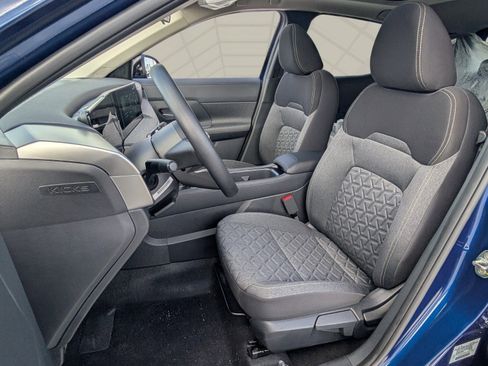 New 2026 Nissan Kicks SV w/ SV Premium Package FWD image 4