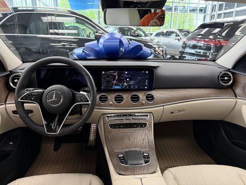 Used 2023 Mercedes-Benz E 450 4MATIC All-Terrain Wagon image 9