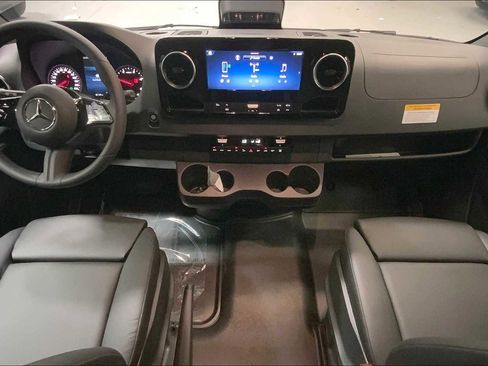 New 2025 Mercedes-Benz Sprinter 2500 image 16