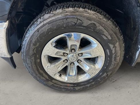 Used 2024 RAM 1500 Laramie AWD/4WD image 14
