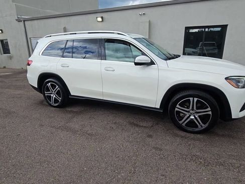 Used 2021 Mercedes-Benz GLS 450 4MATIC image 9