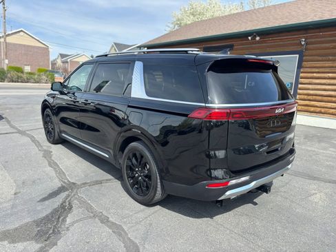 Used 2022 Kia Carnival SX image 7