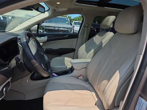 Used 2019 Lincoln MKC Reserve AWD/4WD image 22