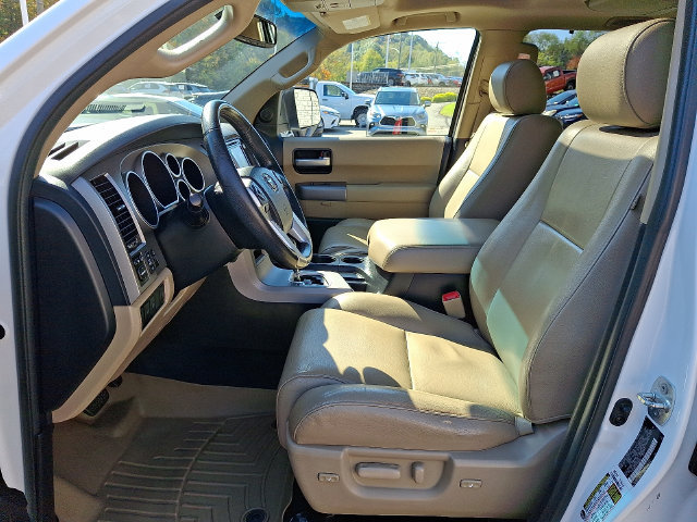 Used 2014 Toyota Sequoia Limited AWD/4WD image 15