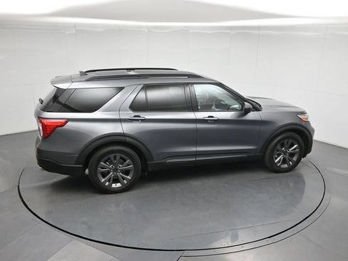 Certified 2021 Ford Explorer XLT w/ Equipment Group 202A RWD image 39