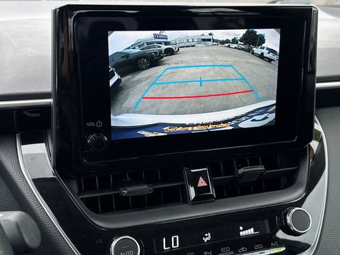 Used 2023 Toyota Corolla LE FWD image 21