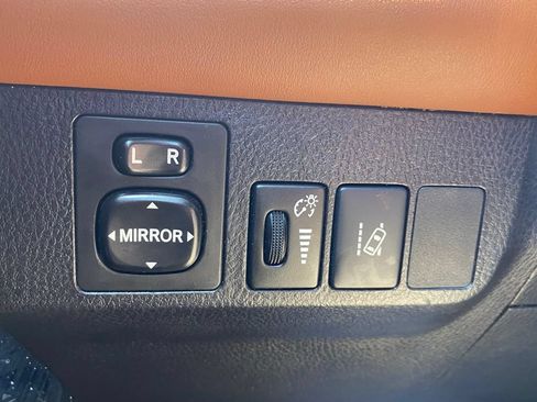 Used 2017 Toyota RAV4 Limited w/ Protection Package AWD/4WD image 26