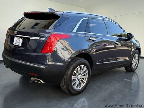 Used 2018 Cadillac XT5 Luxury w/ Driver Awareness Package FWD image 6