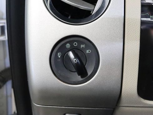 Used 2013 Ford Expedition Limited image 20