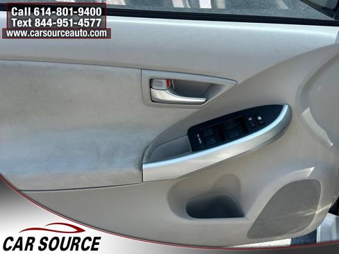 Used 2014 Toyota Prius Three w/ Solar Roof Package FWD image 12