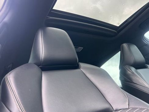 Used 2022 Toyota Corolla XSE FWD image 16
