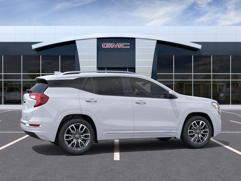 New 2024 GMC Terrain Denali image 5