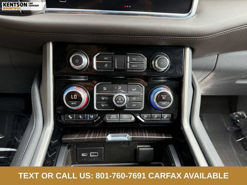 Used 2022 GMC Yukon Denali w/ Denali Ultimate Package AWD/4WD image 23
