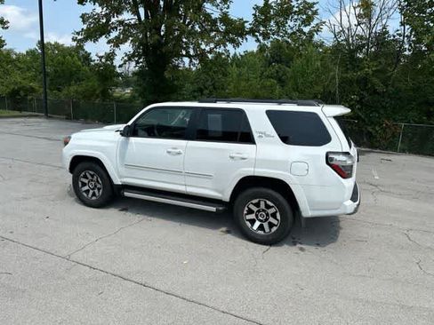 Used 2020 Toyota 4Runner TRD Off-Road Premium w/ Moonroof Package AWD/4WD image 14