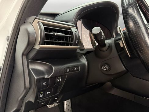 Used 2018 Lexus IS 300 F Sport RWD image 18