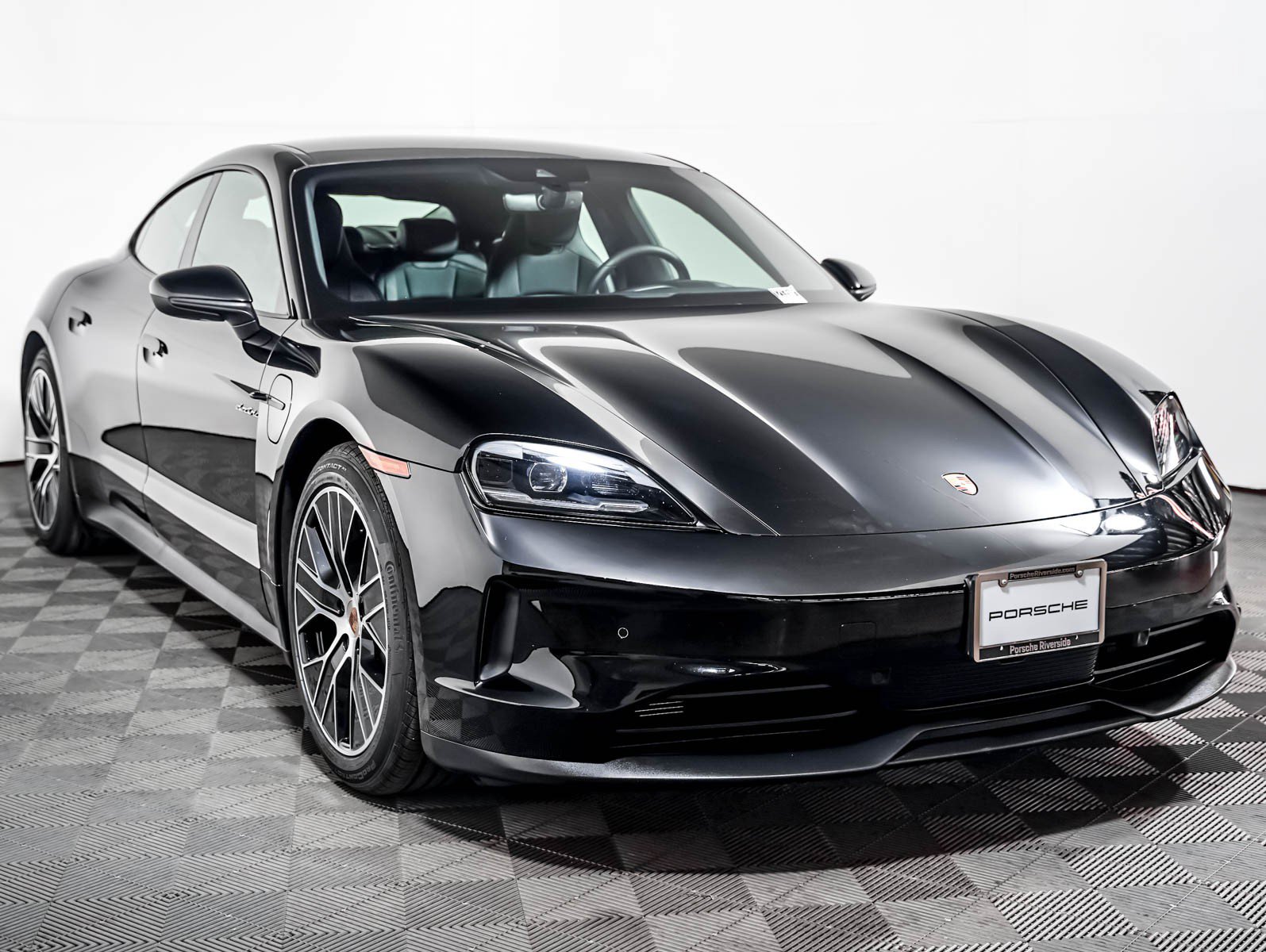 Certified 2025 Porsche Taycan RWD image 7