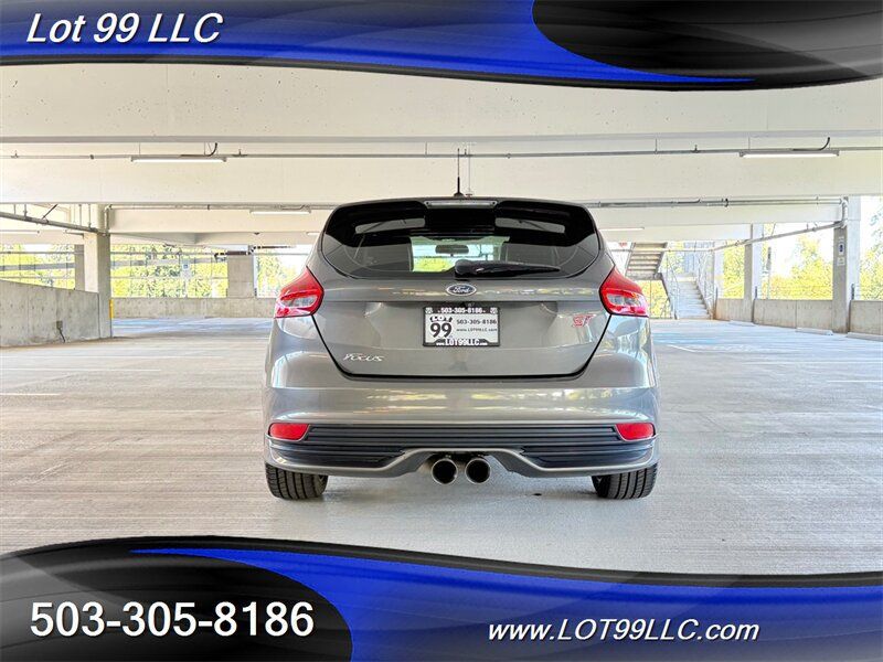Used 2017 Ford Focus ST w/ Equipment Group 401A FWD image 7