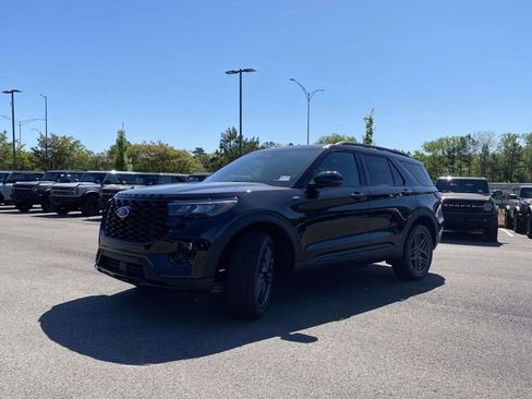 New 2026 Ford Explorer ST-Line AWD/4WD image 7