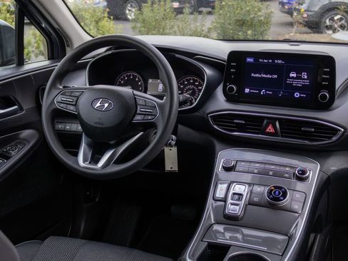 Certified 2022 Hyundai Santa Fe SE image 11