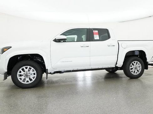 New 2026 Toyota Tacoma SR5 image 37