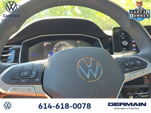 Used 2025 Volkswagen Jetta SE w/ Sunroof Package FWD image 22
