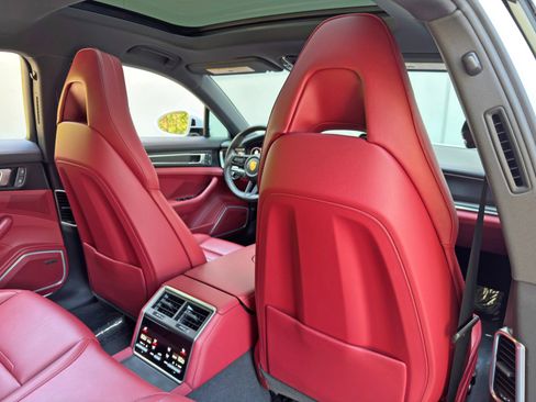 Used 2023 Porsche Panamera Platinum Edition RWD image 38