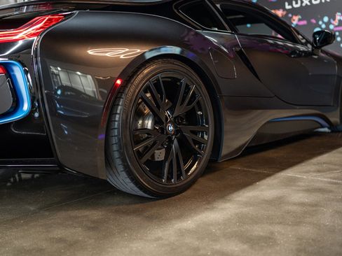 Used 2014 BMW i8 image 17