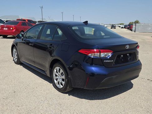 Used 2025 Toyota Corolla LE FWD image 6