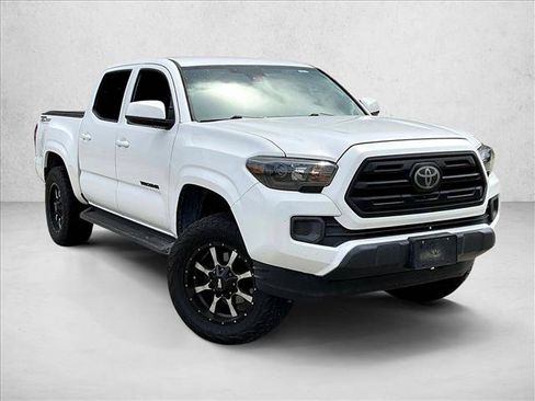Used 2018 Toyota Tacoma SR RWD image 11