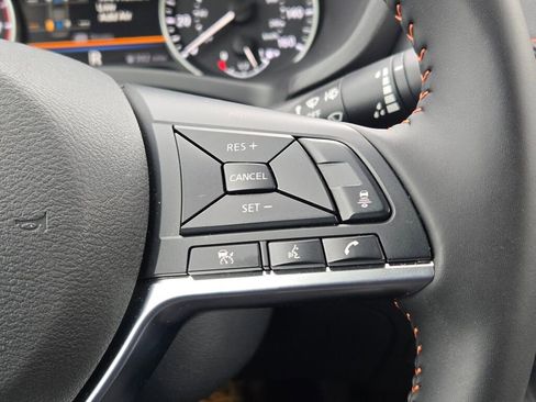 Used 2025 Nissan Sentra SR image 26