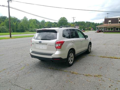 Used 2014 Subaru Forester 2.5i Limited AWD/4WD image 8