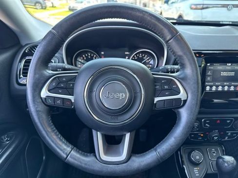 Used 2018 Jeep Compass Latitude w/ Popular Equipment Group AWD/4WD image 11