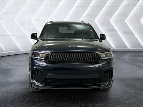 Used 2024 Dodge Durango SXT w/ SXT Blacktop Group RWD image 2
