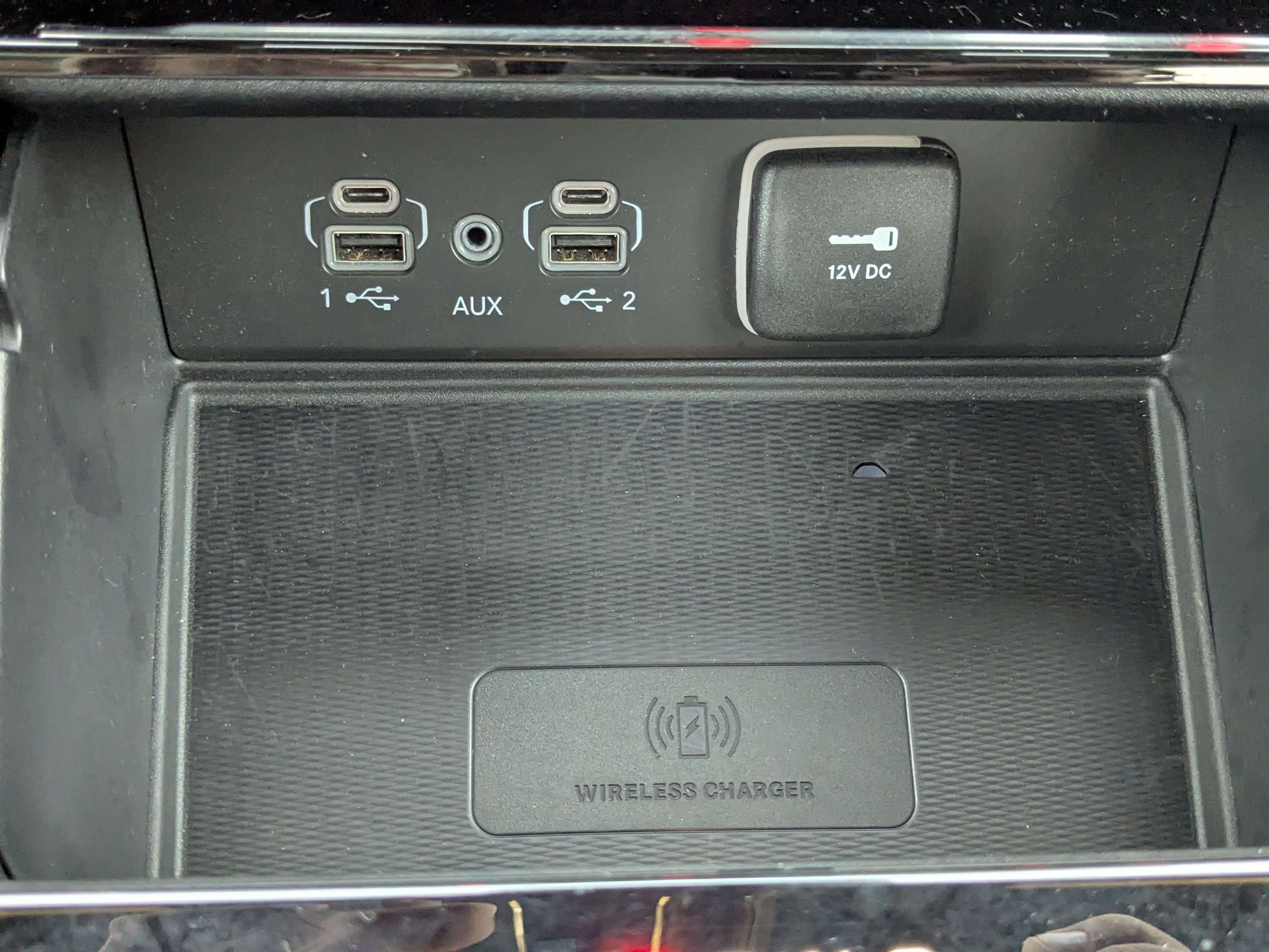Used 2025 Jeep Grand Cherokee Altitude AWD/4WD image 25