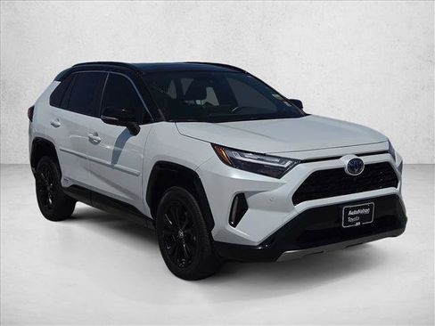 Used 2023 Toyota RAV4 XSE AWD/4WD image 3