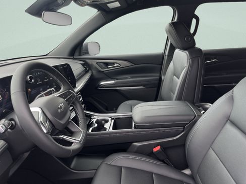 New 2026 Chevrolet Traverse LT w/ Midnight/Sport Edition AWD/4WD image 15