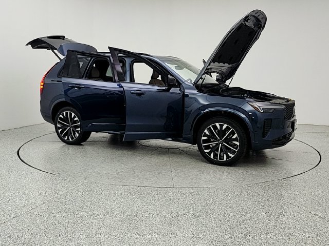New 2027 Volvo XC90 B6 Ultra AWD/4WD image 10