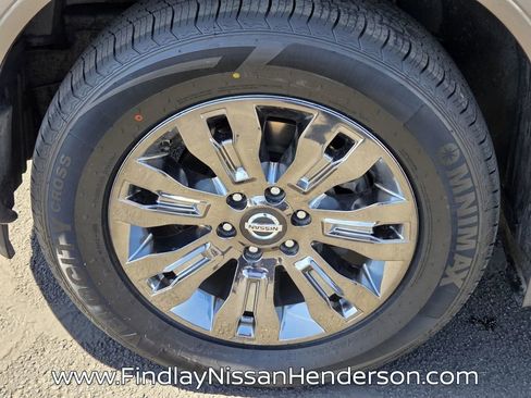 Used 2018 Nissan Titan Platinum Reserve image 9