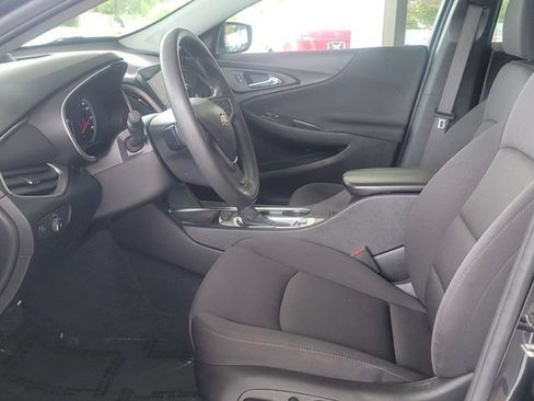Used 2024 Chevrolet Malibu LT FWD image 9