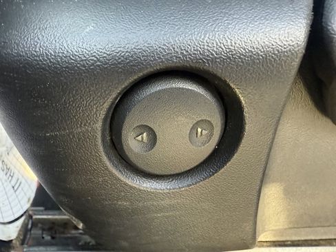 Used 2022 Mitsubishi Outlander ES image 18