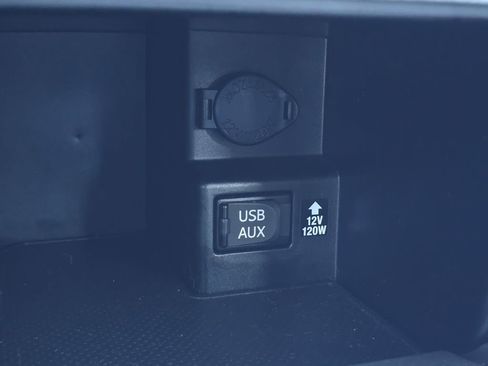 Used 2013 Toyota Camry SE FWD image 20
