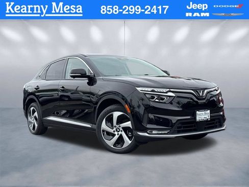 New 2025 VinFast VF 8 Eco AWD/4WD image 1
